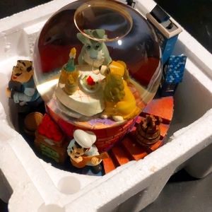 Disney Lady and the tramp globe rare